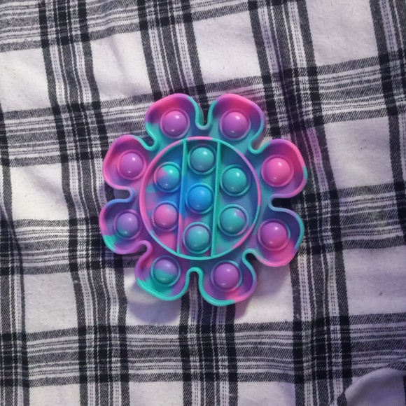 Pop its - Picture 2 of 5